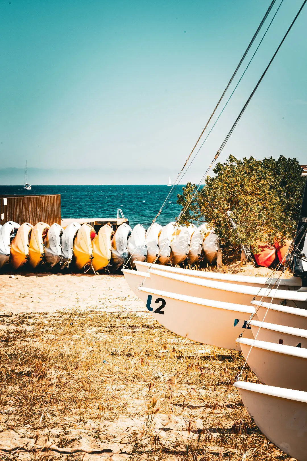 Photographie de la base nautique de Fréjus Plage par Peloola Photographie