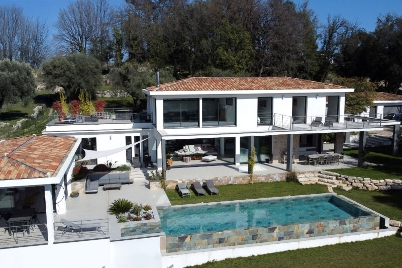 Photographe drone immobilier Fréjus Peloola